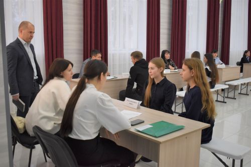 В районном Доме культуры прошел день правовой помощи несовершеннолетним
