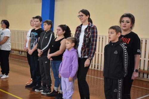 В первой школе прошли спортивные соревнования, посвящённые Дню матери
