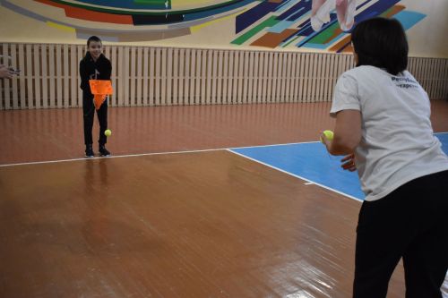 В первой школе прошли спортивные соревнования, посвящённые Дню матери