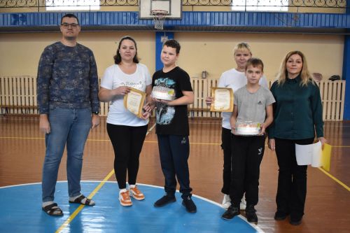 В первой школе прошли спортивные соревнования, посвящённые Дню матери
