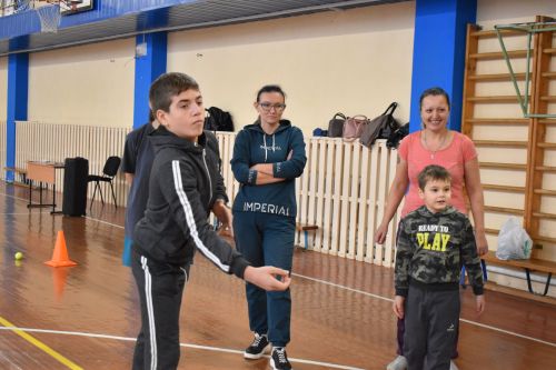 В первой школе прошли спортивные соревнования, посвящённые Дню матери
