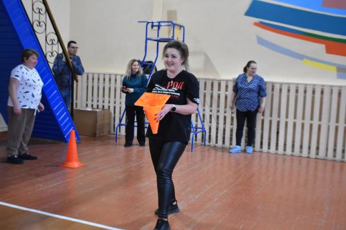 В первой школе прошли спортивные соревнования, посвящённые Дню матери