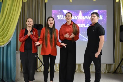 Алексеевская молодежь устроила юмористический баттл