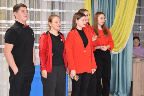 Алексеевская молодежь устроила юмористический баттл