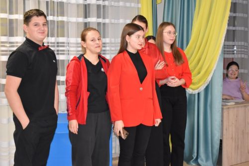 Алексеевская молодежь устроила юмористический баттл