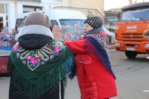 Свежие овощи, угощения и подарки: в Алексеевском прошла сельскохозяйственная ярмарка
