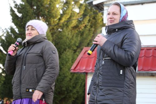 Свежие овощи, угощения и подарки: в Алексеевском прошла сельскохозяйственная ярмарка