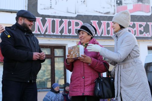 Свежие овощи, угощения и подарки: в Алексеевском прошла сельскохозяйственная ярмарка