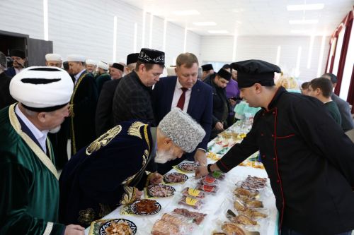 Аксакалы ДУМ РТ побывали на строящейся мечети в Алексеевском и подвели итоги года