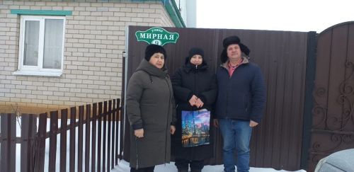 Семьи алексеевских мобилизованных получили продовольственные пакеты
