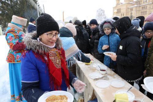 Алексеевцы весело и задорно проводили зиму