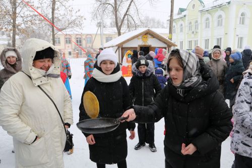 Алексеевцы весело и задорно проводили зиму