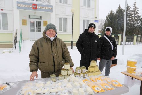 Алексеевцы весело и задорно проводили зиму
