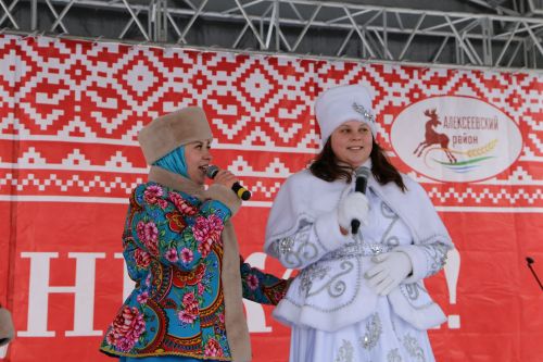 Алексеевцы весело и задорно проводили зиму