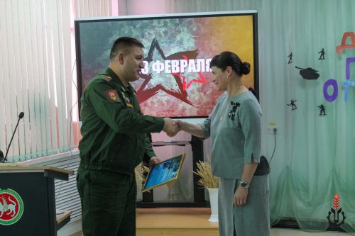 В Алексеевском аграрном колледже отметили День защитника Отечества