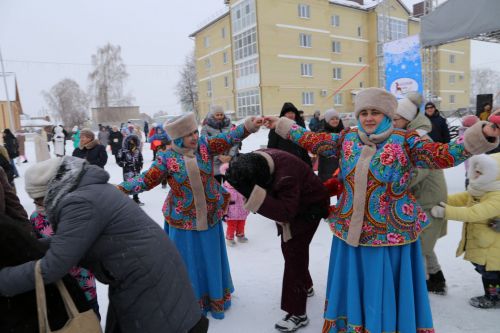 Алексеевцы весело и задорно проводили зиму