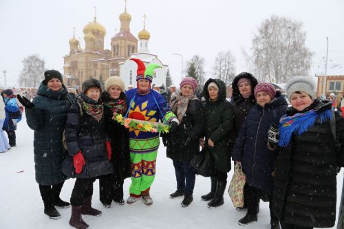 Алексеевцы весело и задорно проводили зиму