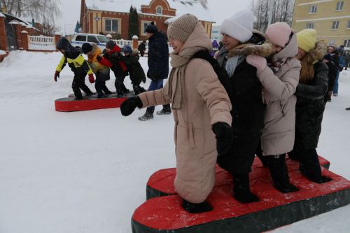 Алексеевцы весело и задорно проводили зиму