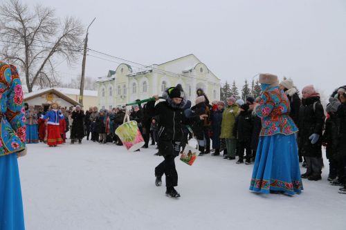 Алексеевцы весело и задорно проводили зиму