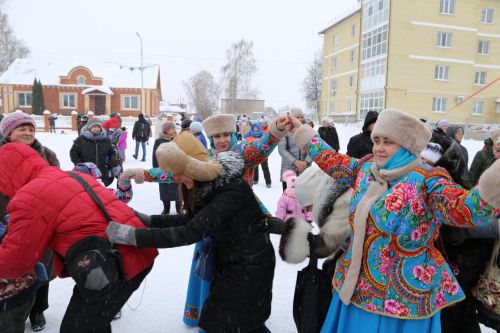 Алексеевцы весело и задорно проводили зиму