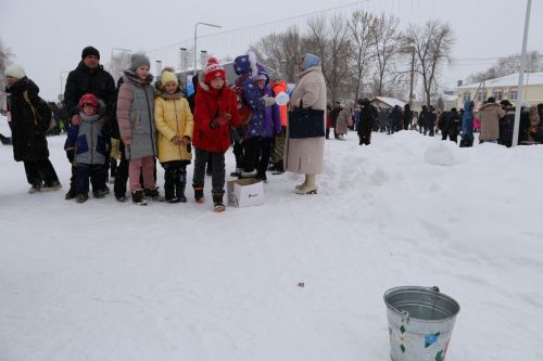 Алексеевцы весело и задорно проводили зиму