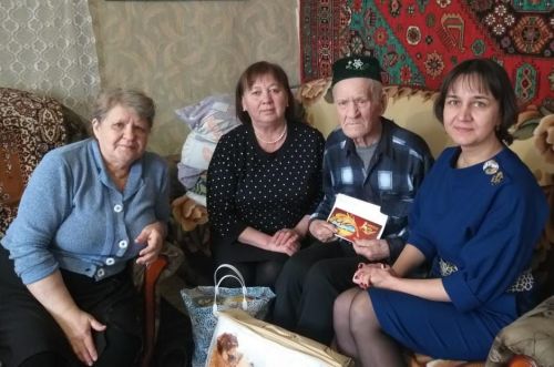 Юбилеегыз белән Харис Вәгыйзович!