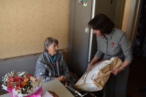 Жительницу Речного поздравили с 90-летним юбилеем