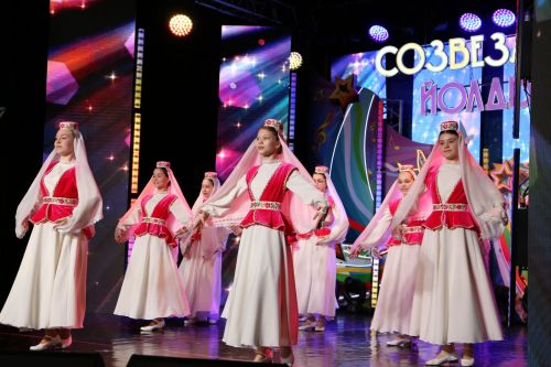 Талантливые дети Закамья выступают на фестивале «Созвездие-Йолдызлык» в Алексеевском