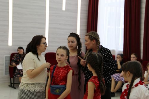 Талантливые дети Закамья выступают на фестивале «Созвездие-Йолдызлык» в Алексеевском