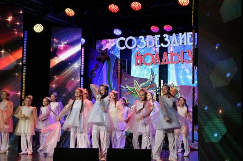 Талантливые дети Закамья выступают на фестивале «Созвездие-Йолдызлык» в Алексеевском