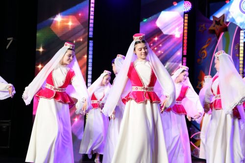 Талантливые дети Закамья выступают на фестивале «Созвездие-Йолдызлык» в Алексеевском