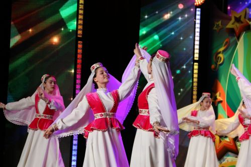 Талантливые дети Закамья выступают на фестивале «Созвездие-Йолдызлык» в Алексеевском