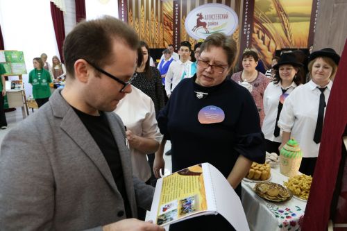 Родительский комитет Алексеевской школы №2 стал победителем зонального этапа республиканского конкурса «Секреты дружного класса»