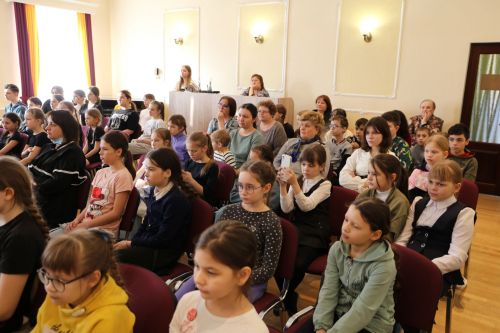 В Алексеевском юные музыканты из Казани провели концерт фортепианной музыки