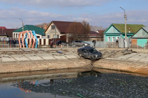В Алексеевском иномарка сбила мальчика на территории парка