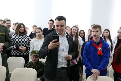 Тимур Сулейманов алексеевской молодежи: «Вы те, кто берет и делает»