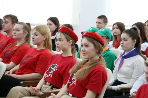 Тимур Сулейманов алексеевской молодежи: «Вы те, кто берет и делает»