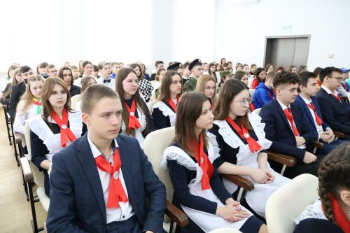 Тимур Сулейманов алексеевской молодежи: «Вы те, кто берет и делает»