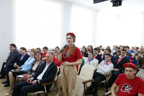 Тимур Сулейманов алексеевской молодежи: «Вы те, кто берет и делает»