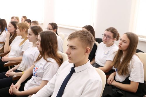 Тимур Сулейманов алексеевской молодежи: «Вы те, кто берет и делает»
