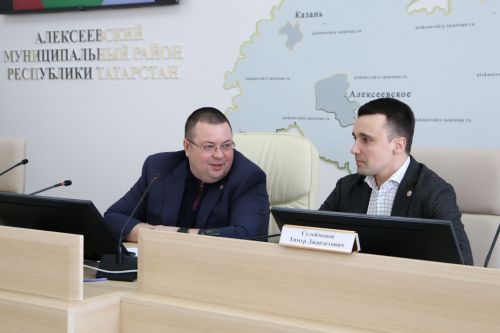Тимур Сулейманов алексеевской молодежи: «Вы те, кто берет и делает»
