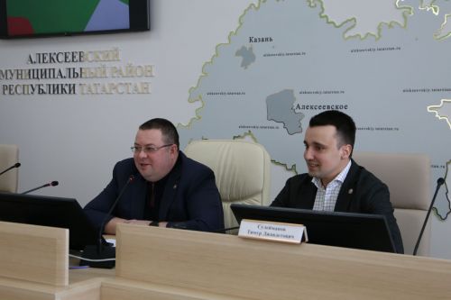 Тимур Сулейманов алексеевской молодежи: «Вы те, кто берет и делает»