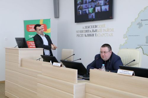 Тимур Сулейманов алексеевской молодежи: «Вы те, кто берет и делает»