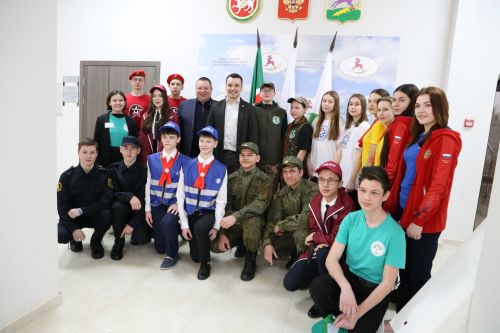 Тимур Сулейманов алексеевской молодежи: «Вы те, кто берет и делает»