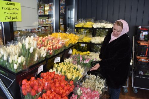 В канун 8 марта в Алексеевском открылся магазин республиканской сети цветочных магазинов