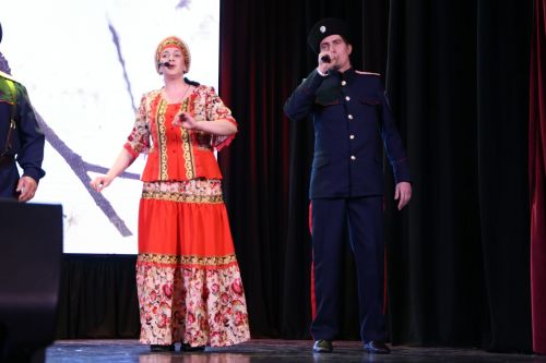 Алексеевских женщин с 8 марта поздравили праздничным концертом