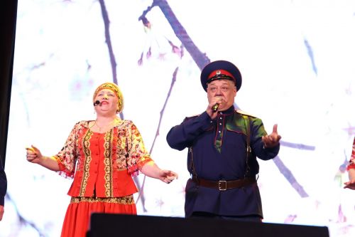 Алексеевских женщин с 8 марта поздравили праздничным концертом