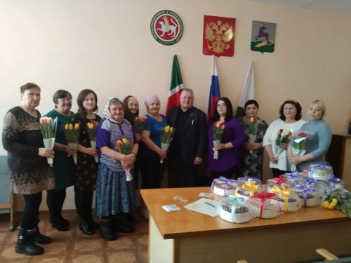 Мам и жён алексеевских мобилизованных поздравили с Международным женским днем