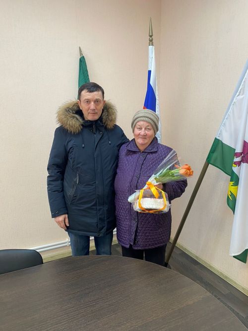 Мам и жён алексеевских мобилизованных поздравили с Международным женским днем