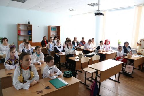 В Алексеевском более 120 ребят из Татарстана обсудили пути решения экологических проблем
